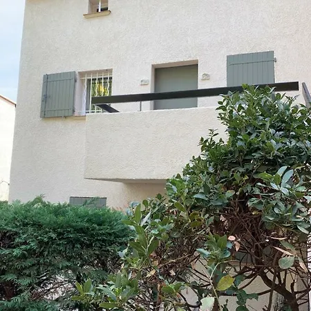 - Le Paradou Rayol-Canadel-sur-Mer