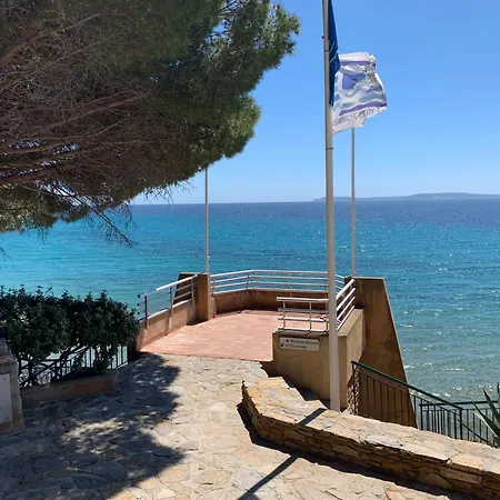 - Le Paradou Apartment Le Rayol-Canadel-sur-Mer