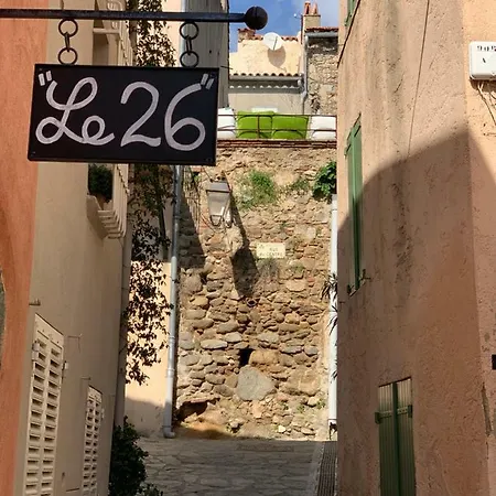 - Le Paradou * Le Rayol-Canadel-sur-Mer