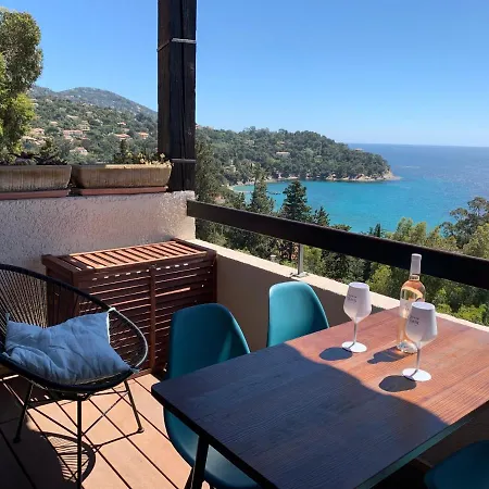 - Le Paradou Le Rayol-Canadel-sur-Mer