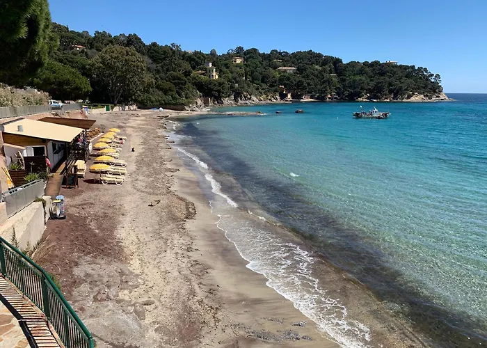 - Le Paradou Apartment Le Rayol-Canadel-sur-Mer